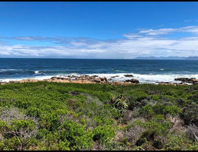 LAND FOR SALE IN PERLEMOENBAAI